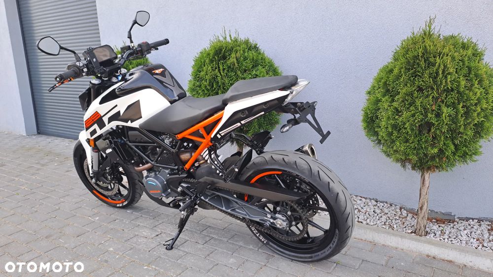 KTM Duke - 37