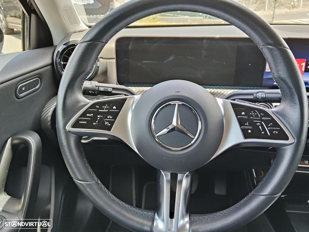 Mercedes-Benz A 200 - 10