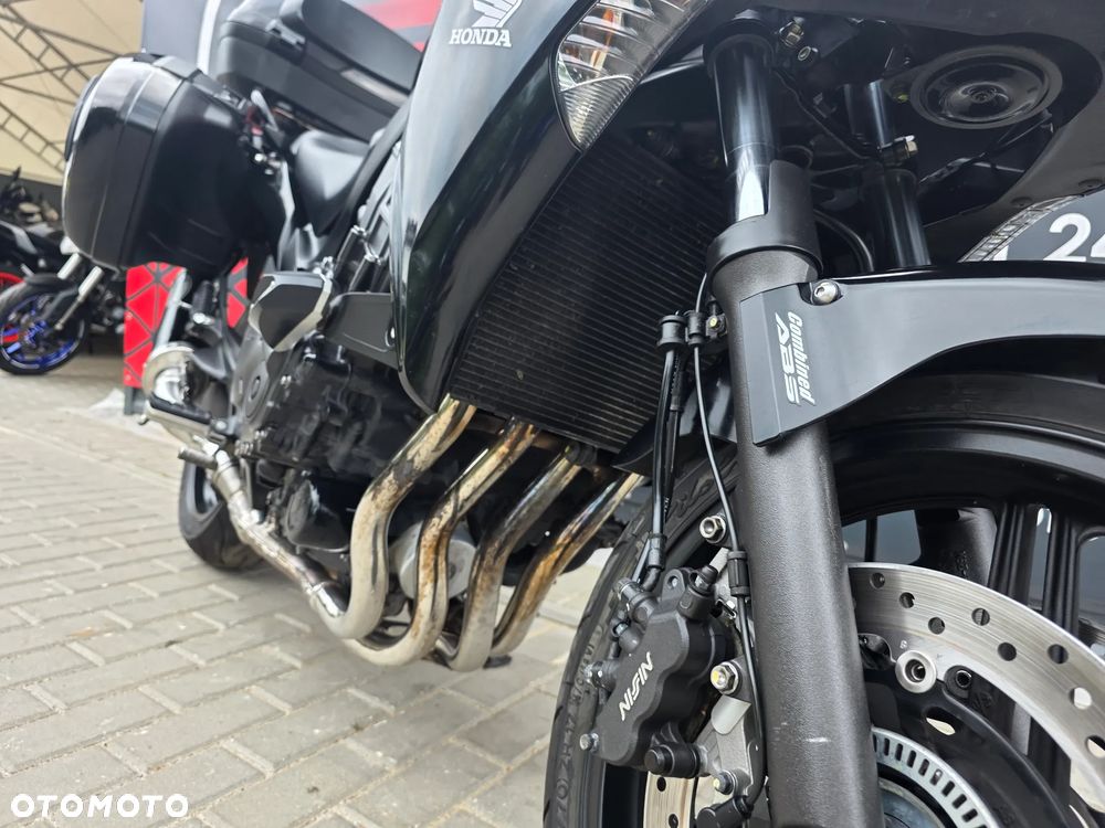 Honda CBF - 28
