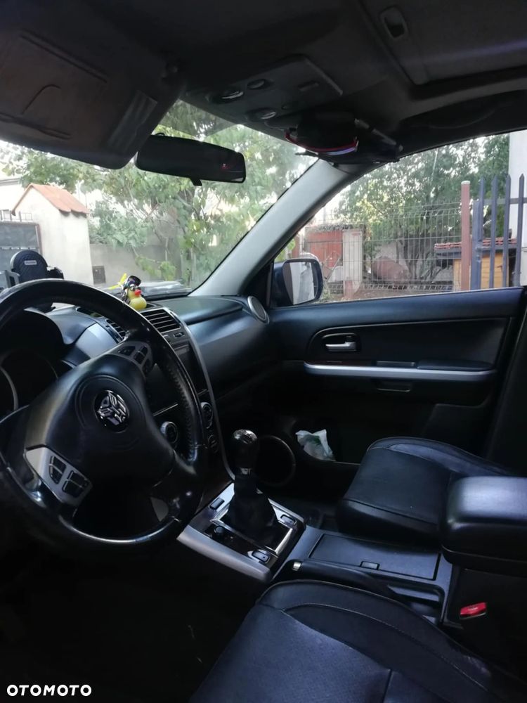 Suzuki Grand Vitara - 20