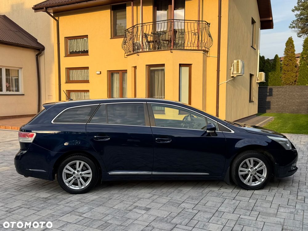 Toyota Avensis 2.0 D-4D Sol+NAVI - 7