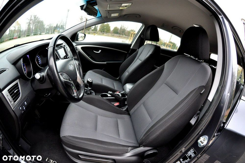 Hyundai i30 1.6 CRDi BlueDrive Premium - 6