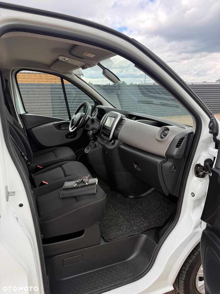 Renault Trafic - 19