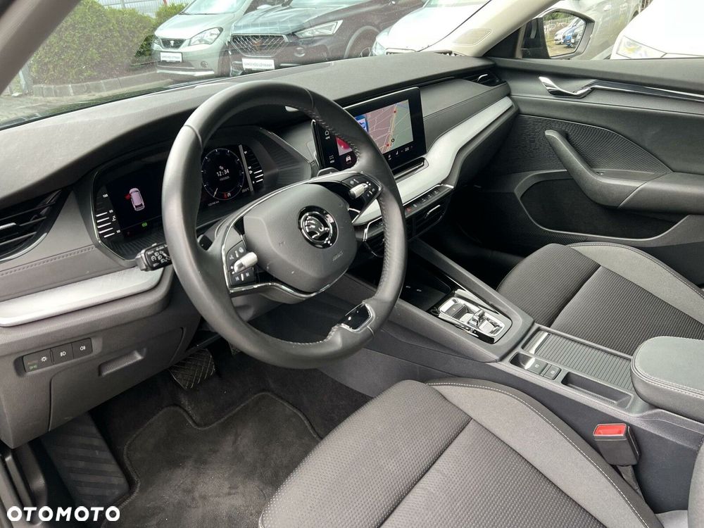 Skoda Octavia 2.0 TDI SCR Style DSG - 20