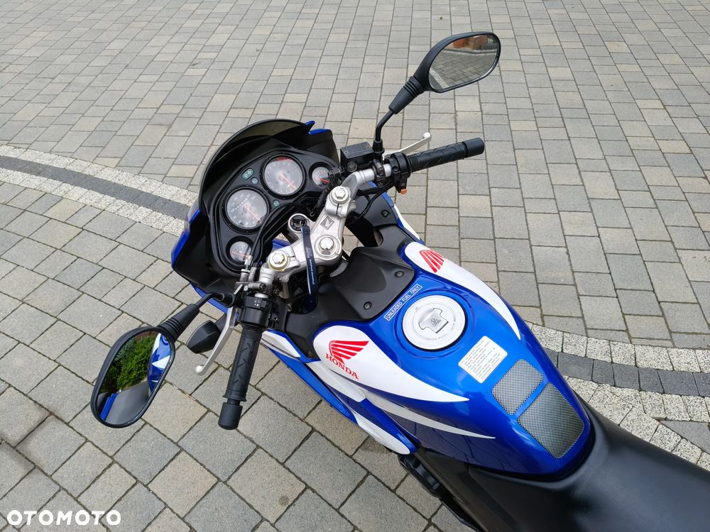 Honda CBR - 12