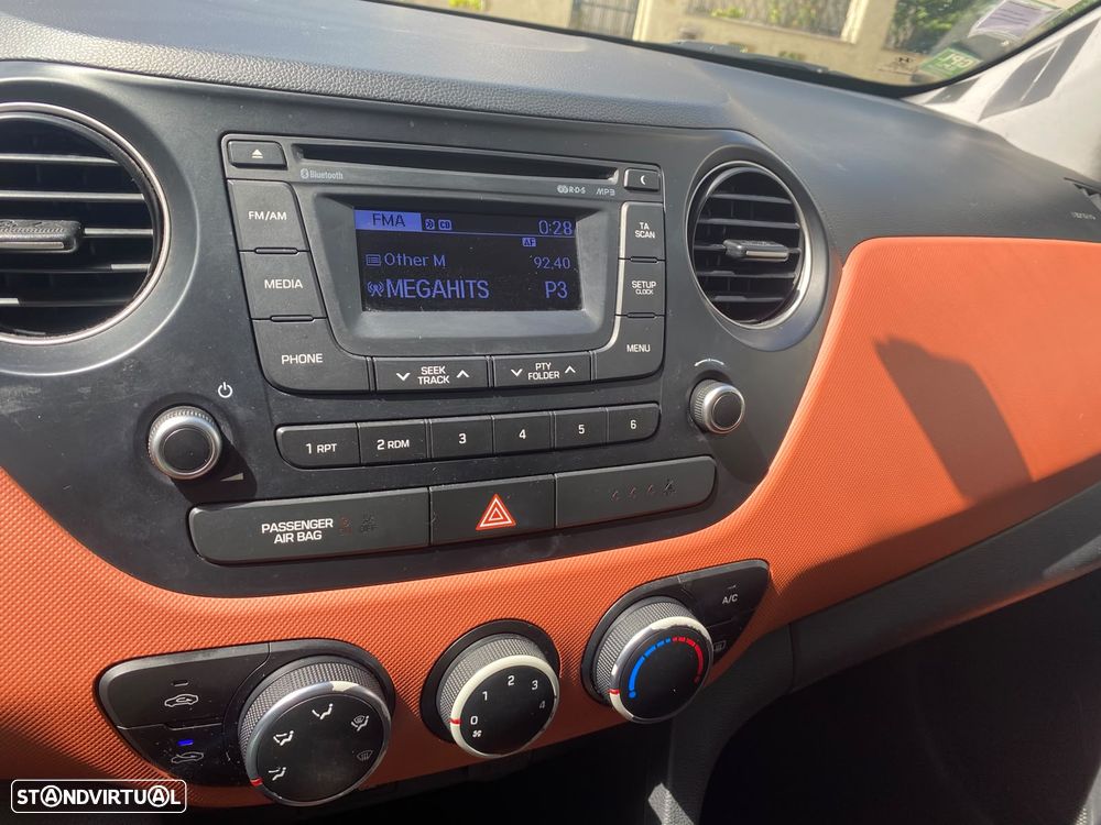 Hyundai i10 1.0 Comfort GPL - 24