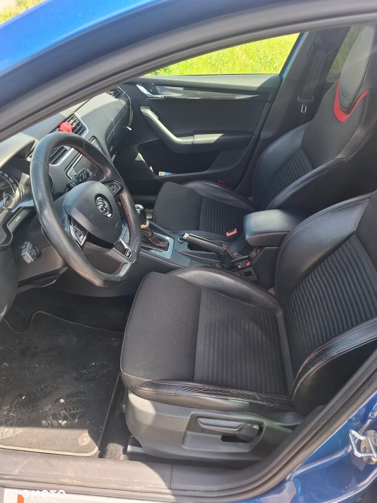 Skoda Octavia 2.0 TDI RS DSG - 14