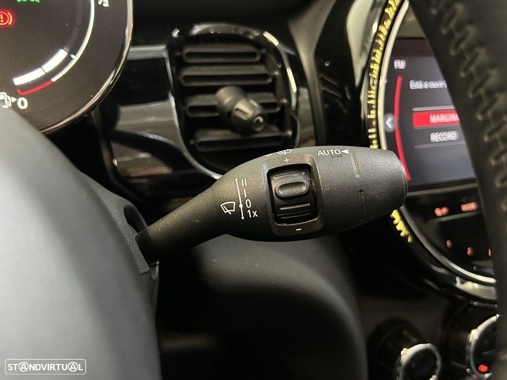 MINI Cabrio One Sport Edition - 36