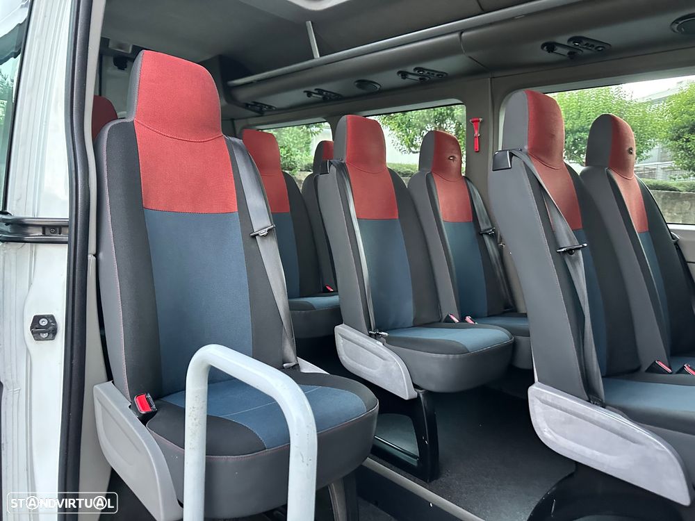 Renault Master 17 Lugares - 24