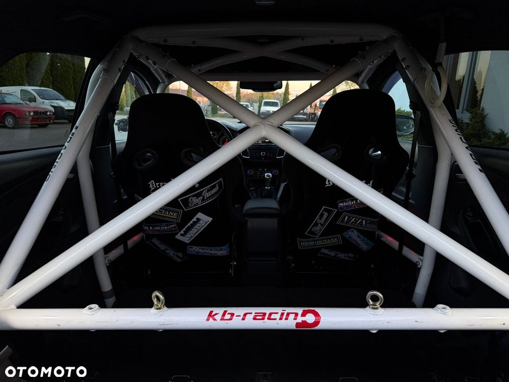 Ford Focus 2.0 EcoBoost ST - 29