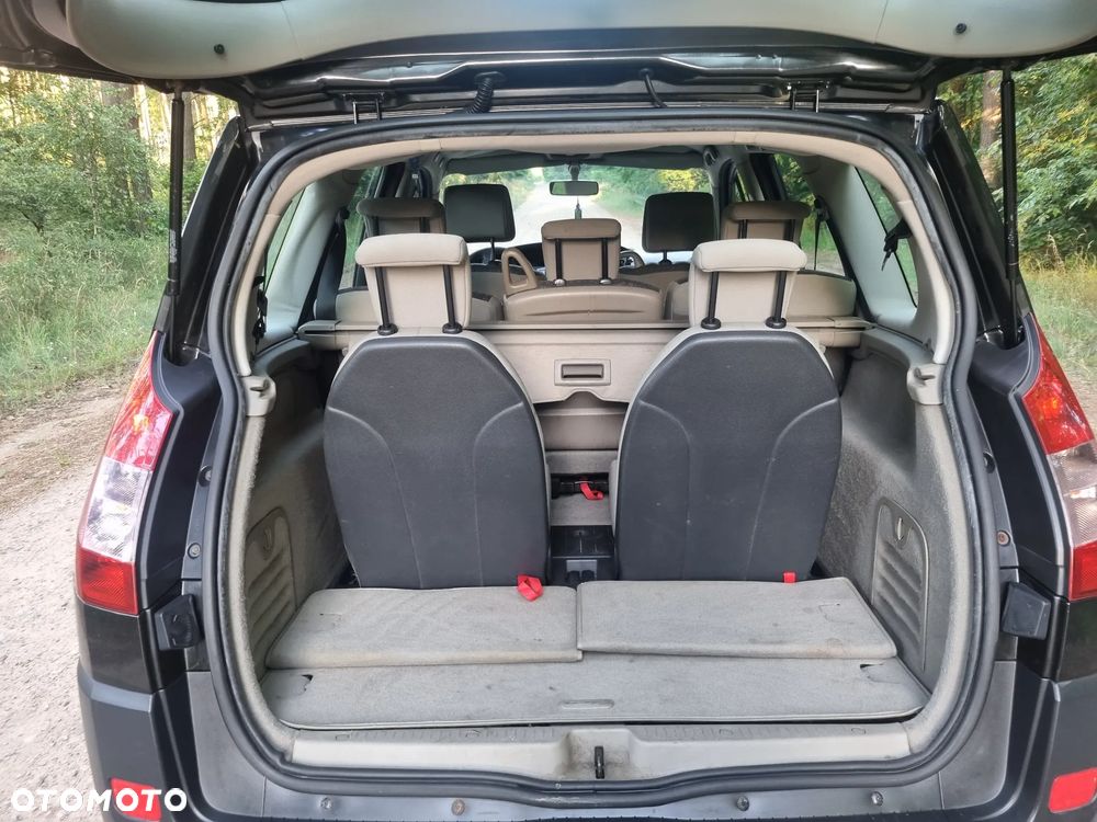 Renault Scenic 1.6 16V Avantage - 24