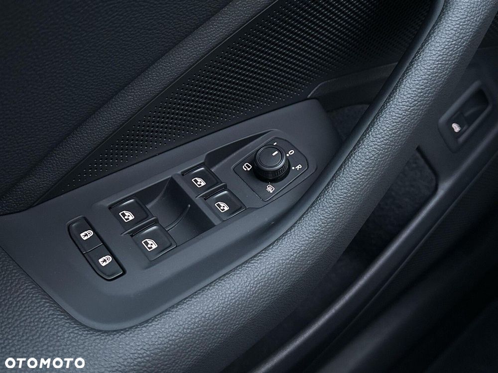 Skoda Superb 2.0 TDI SCR Selection DSG - 17