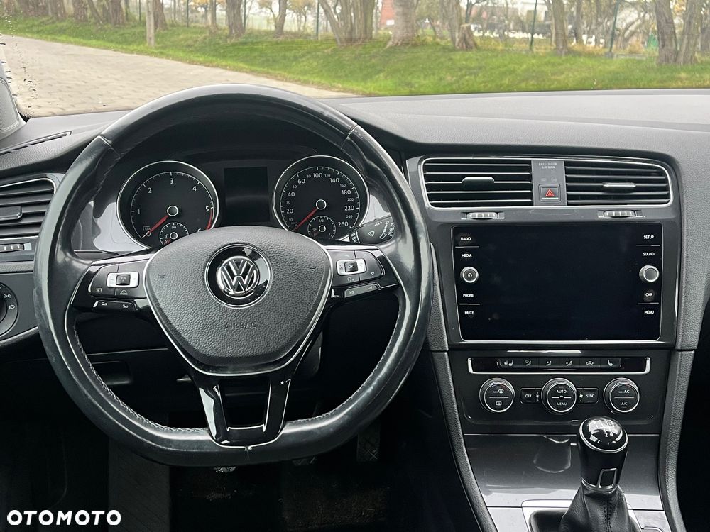 Volkswagen Golf VII 1.6 TDI BMT Comfortline - 10