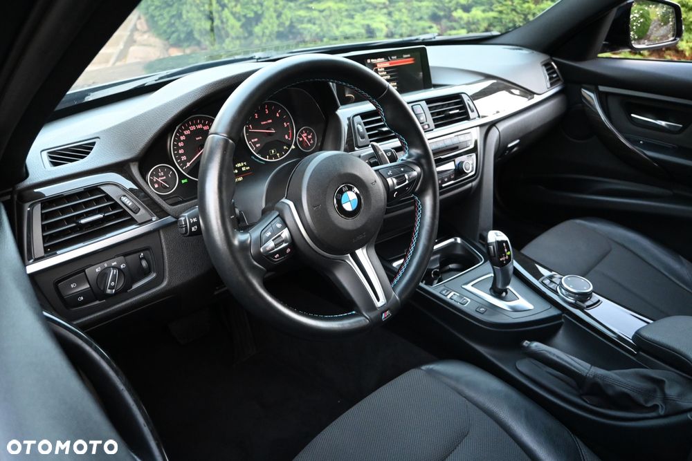 BMW Seria 3 320d Sport-Aut Luxury Line - 28