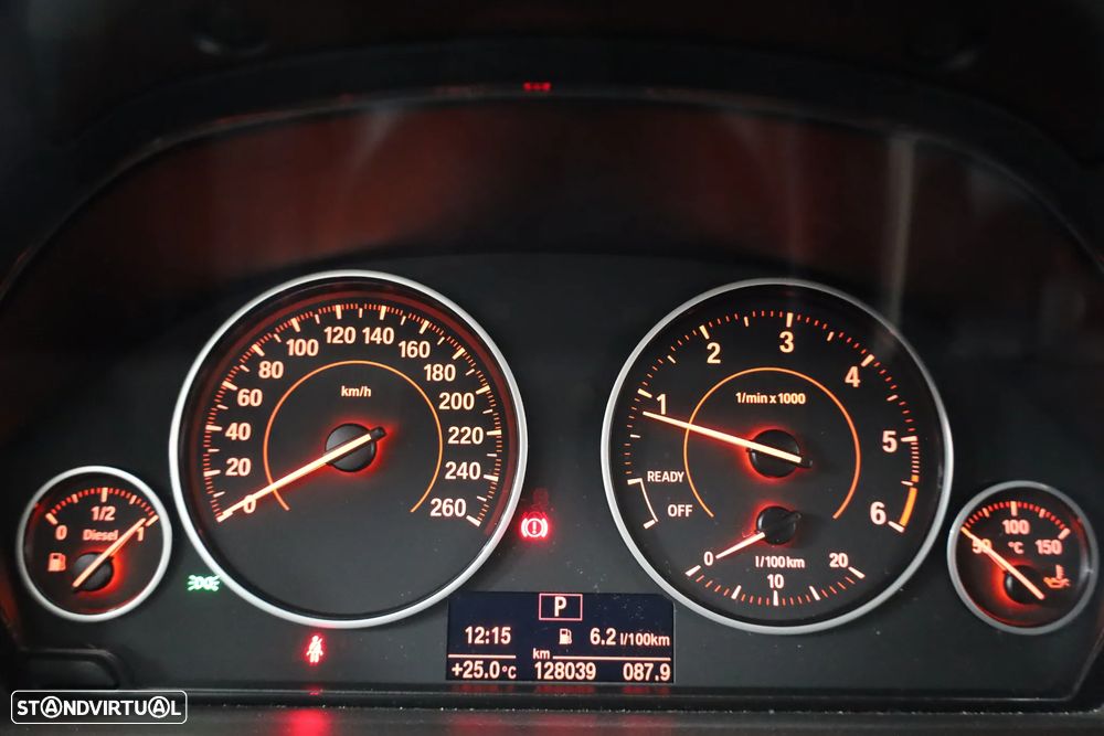 BMW 318 d Aut. Sport Line - 16