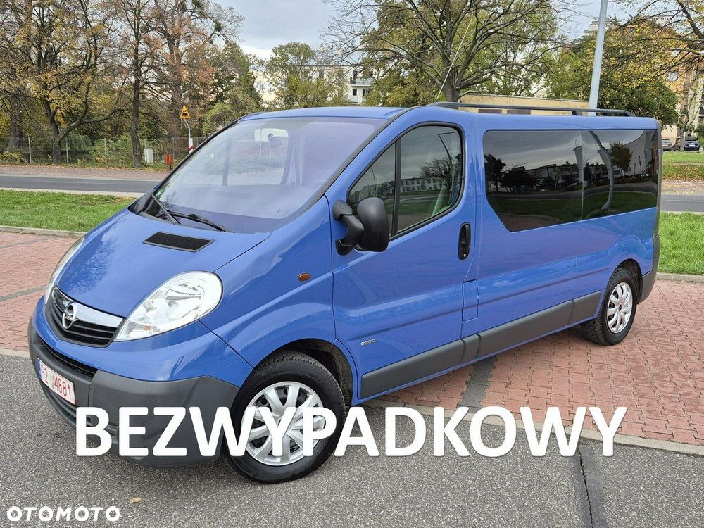 Opel Vivaro - 1