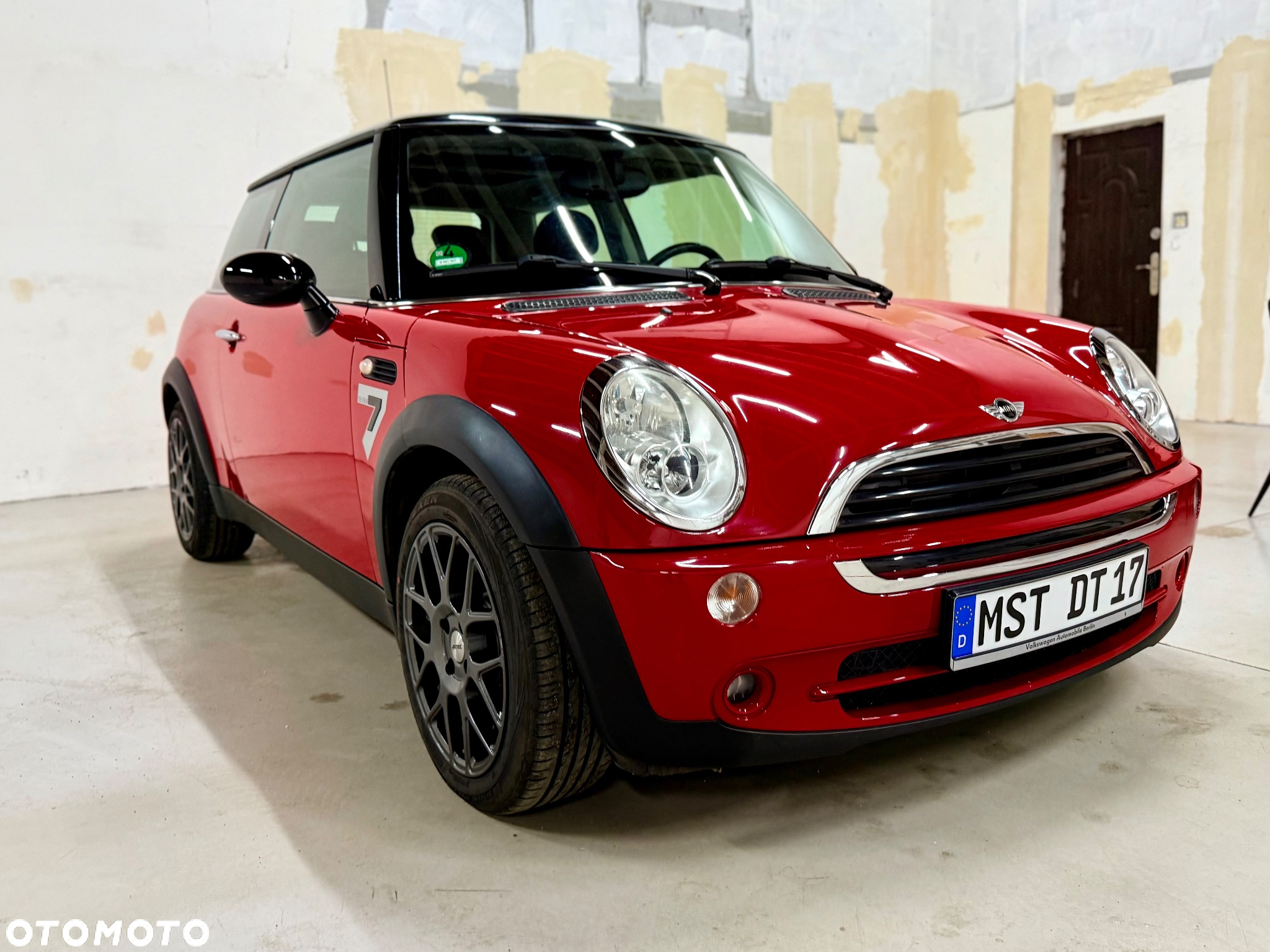 MINI ONE Seven - 5