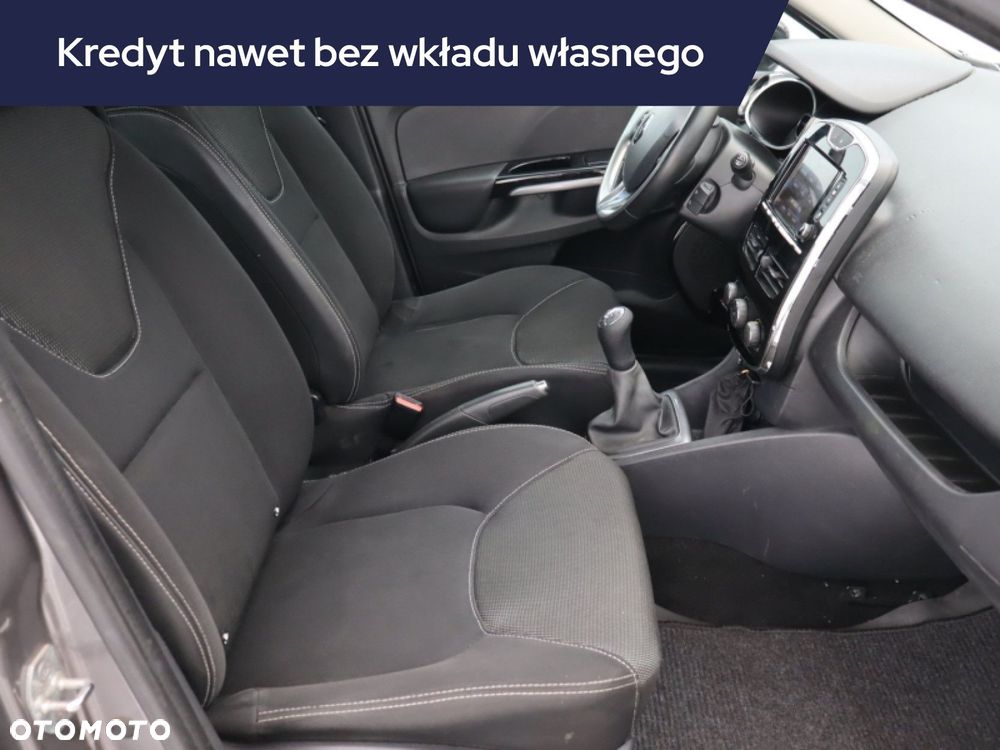Renault Clio - 11