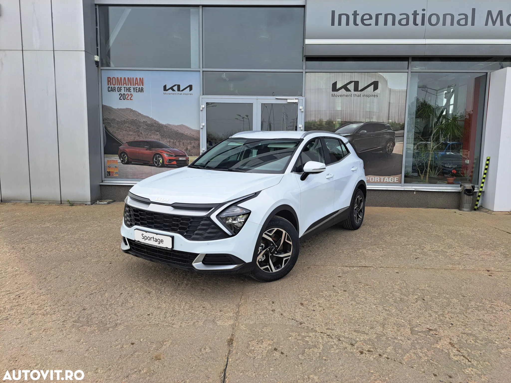 Kia Sportage 1.6 T-GDI MHEV 7DCT HP 4x2 Urban - 3