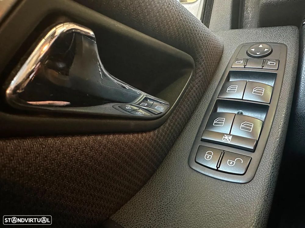 Mercedes-Benz B 180 CDI - 16