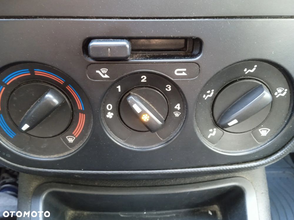 Fiat Qubo - 13