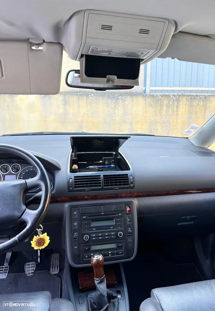 VW Sharan 2.0 TDi Highline - 9