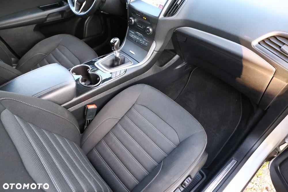 Ford Galaxy 1.5 EcoBoost Titanium - 27