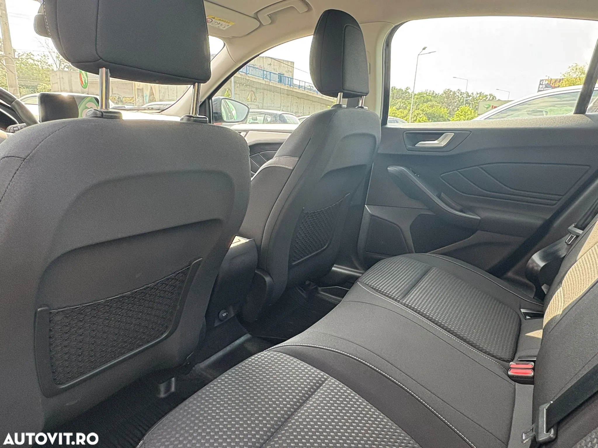 Ford Focus 1.0 EcoBoost Titanium - 5