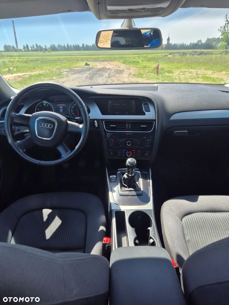 Audi A4 Avant 2.0 TFSI Attraction - 13