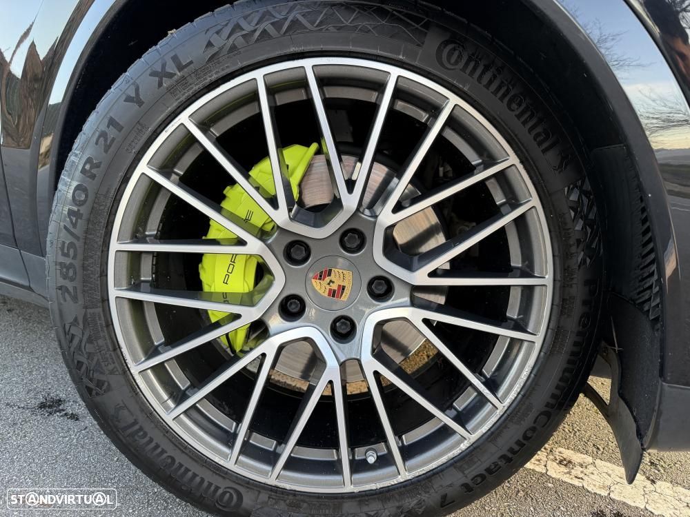 Porsche Cayenne Coupé E-Hybrid Platinum Edition - 4