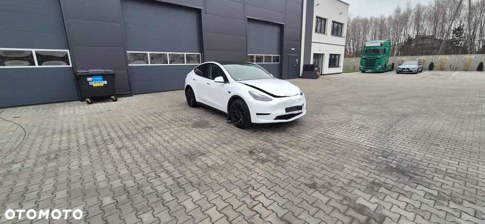 Tesla Y RWD - 1