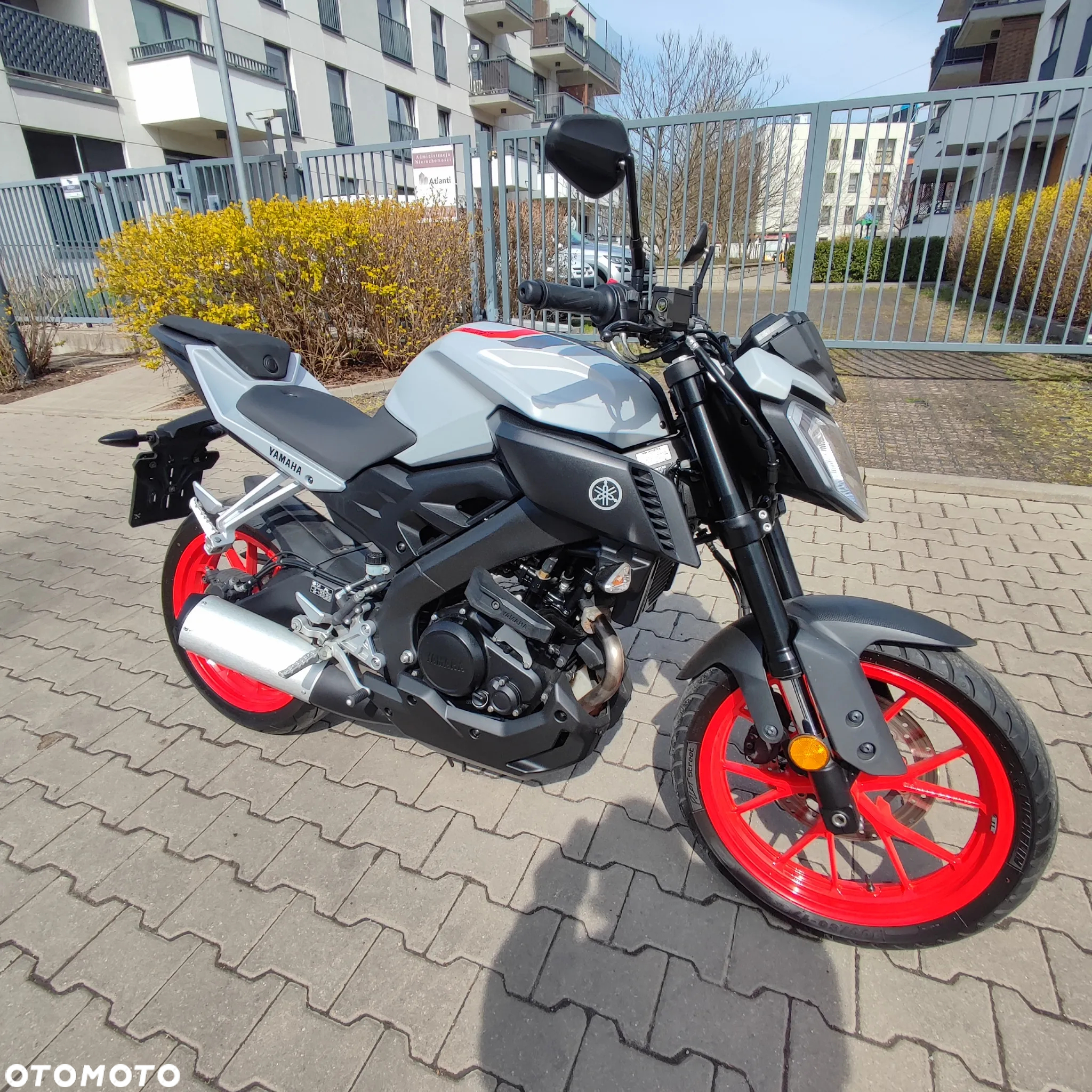 Yamaha MT - 2