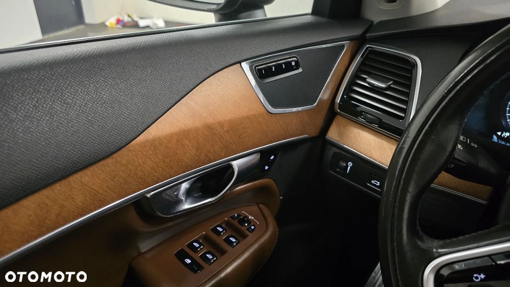 Volvo XC 90 D5 AWD Geartronic Inscription - 30