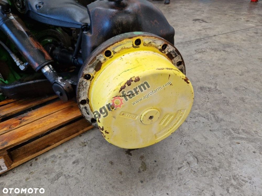 Przedni most ILS John Deere 8360R - 3