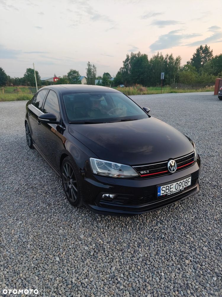 Volkswagen Jetta - 40
