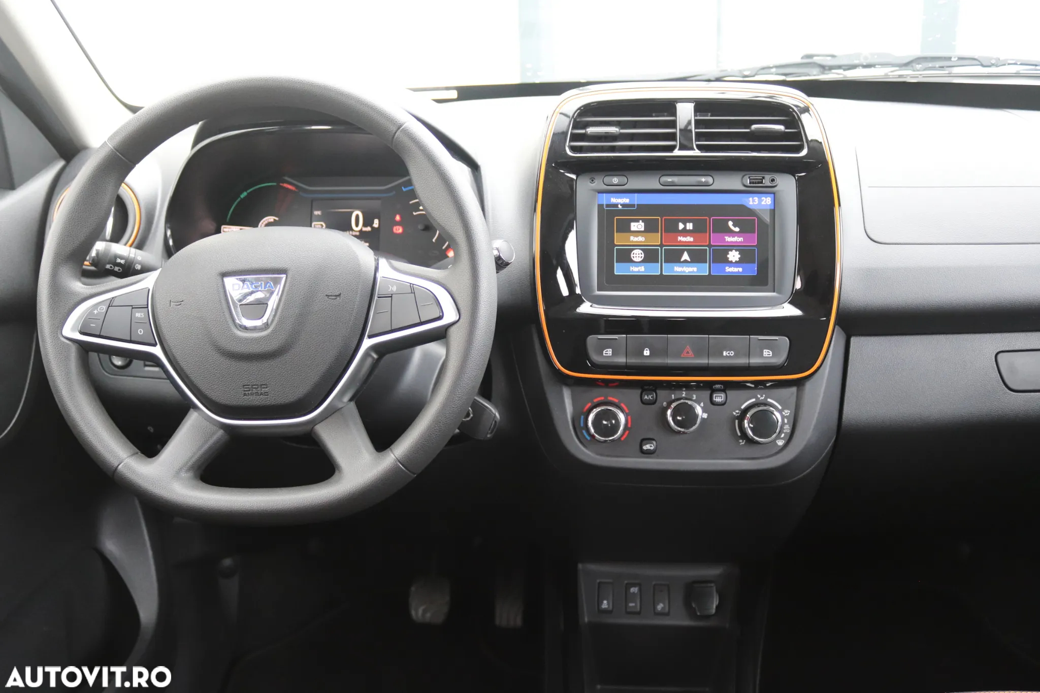 Dacia Spring Comfort Plus - 12