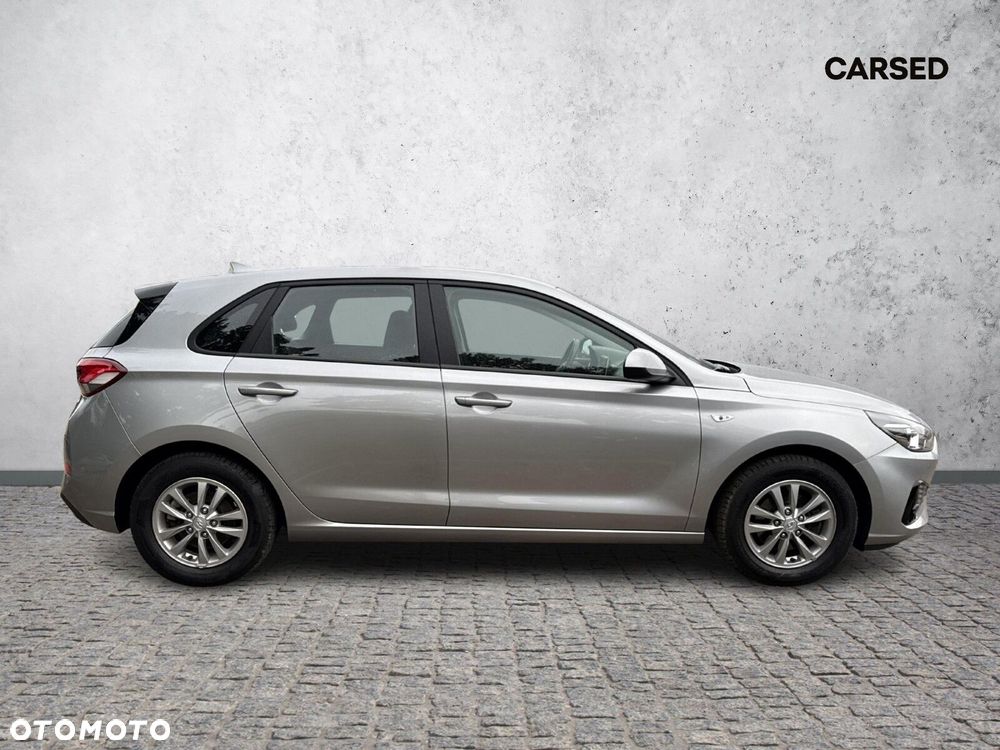 Hyundai i30 1.5 DPI Classic + - 6