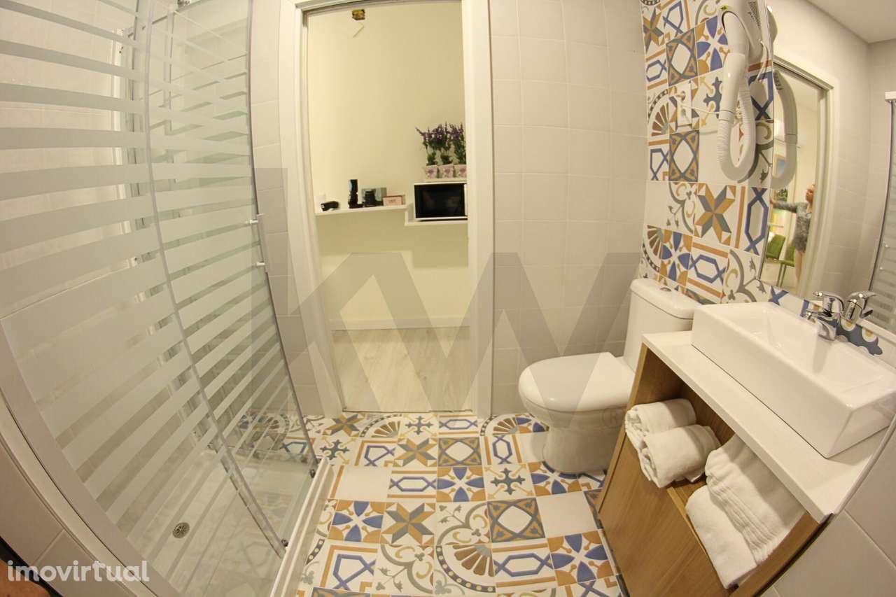 Venda de 2 Apartamentos renovados ao Marquês de Pombal - Lisboa - Grande imagem: 5/18