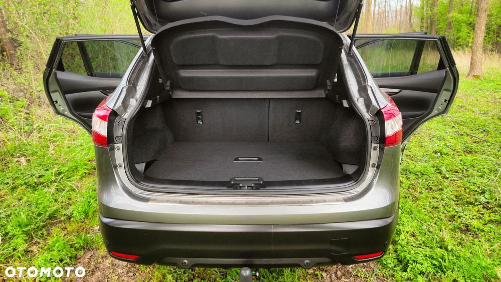 Nissan Qashqai 1.6 DCi Xtronic N-Connecta - 27