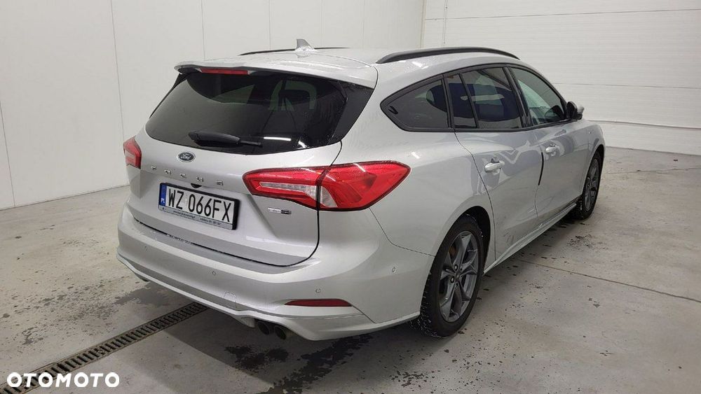 Ford Focus - 6