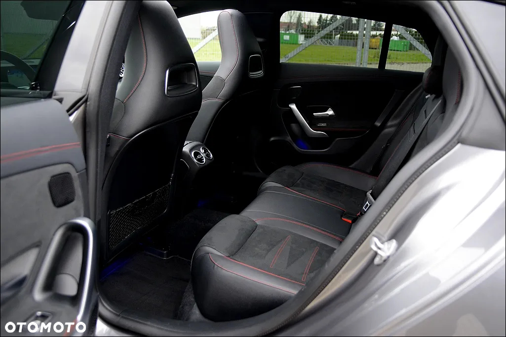 Mercedes-Benz CLA 180 Shooting Brake 7G-DCT AMG Line Advanced Plus - 23