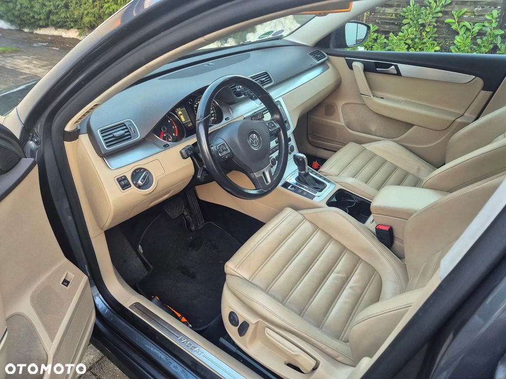 Volkswagen Passat 1.4 TSI DSG BlueMotion Technology Highline - 12