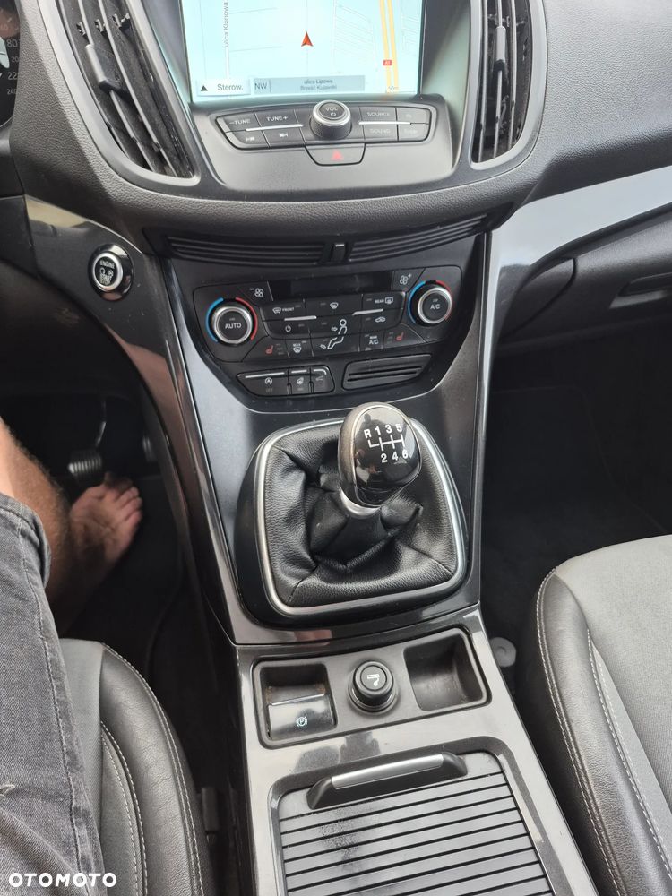 Ford Kuga 2.0 TDCi AWD Titanium - 20