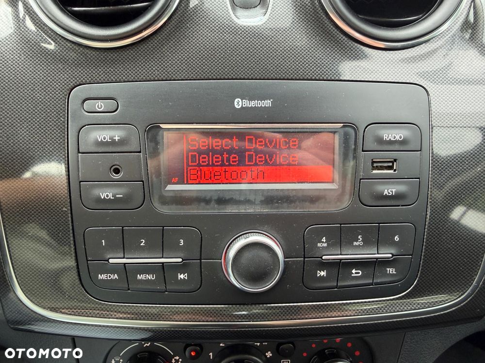 Dacia Sandero 1.0 SCe Laureate - 17