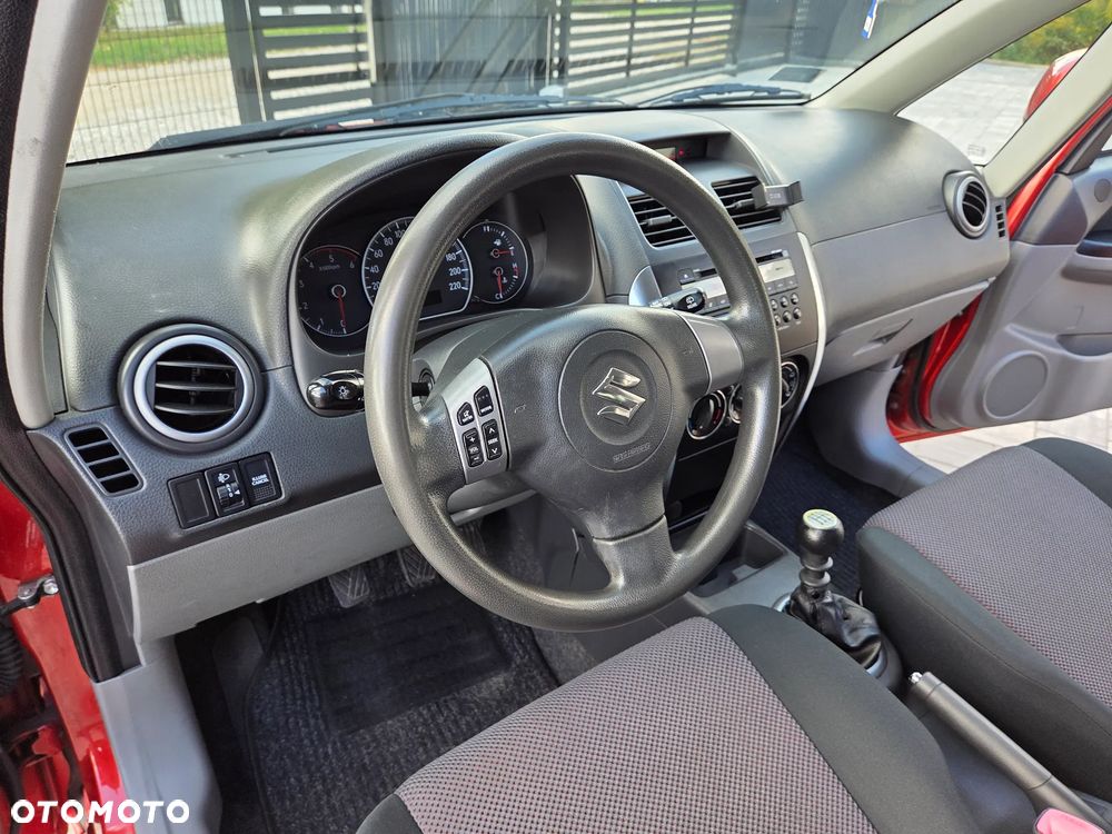 Suzuki SX4 1.9 DDiS DPF Streetline 4x2 Club - 31