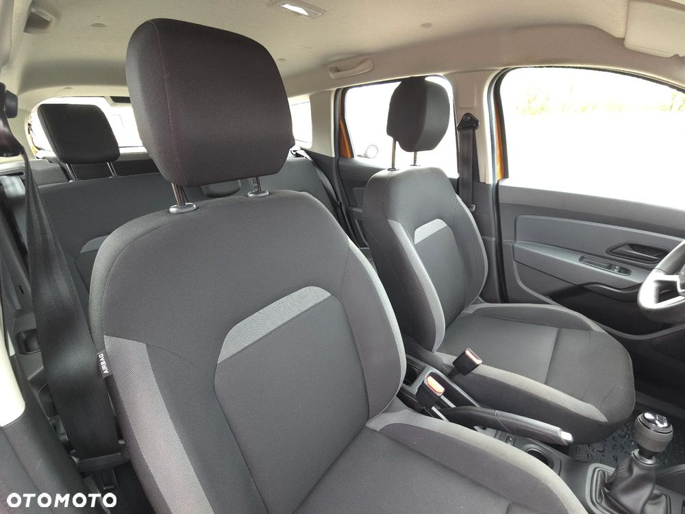 Dacia Duster 1.3 TCe Comfort - 17