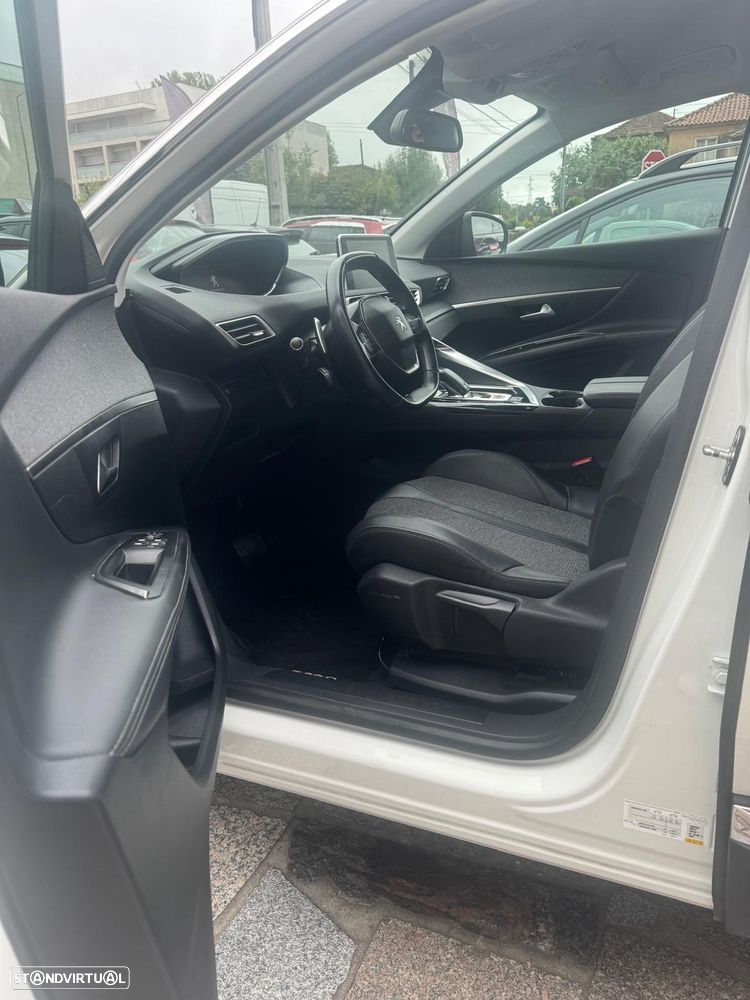 Peugeot 3008 PureTech 130 Stop & Start GPF EAT8 Allure Pack - 10