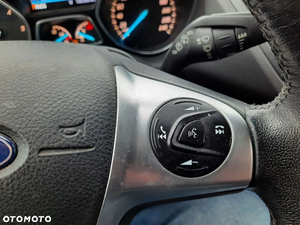 Ford Kuga 2.0 TDCi 4x4 SYNC - 30