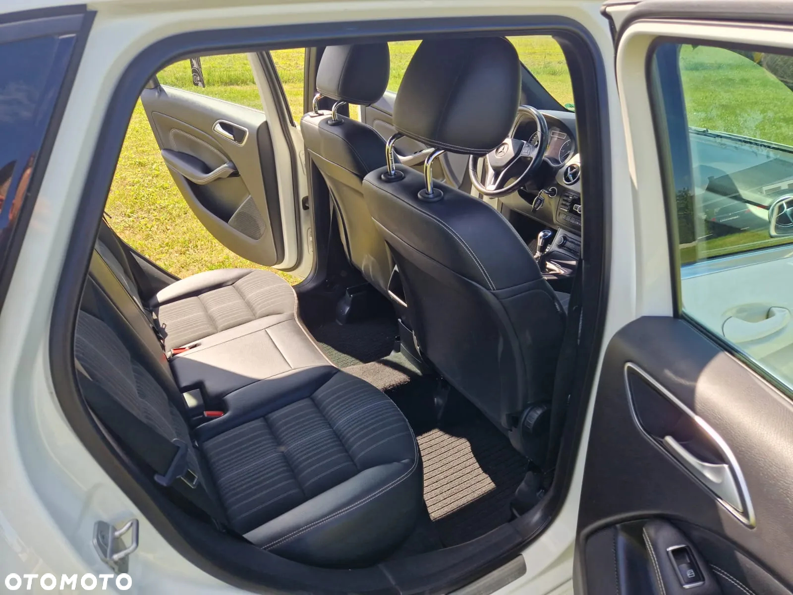Mercedes-Benz Klasa B 180 CDI (BlueEFFICIENCY) - 21