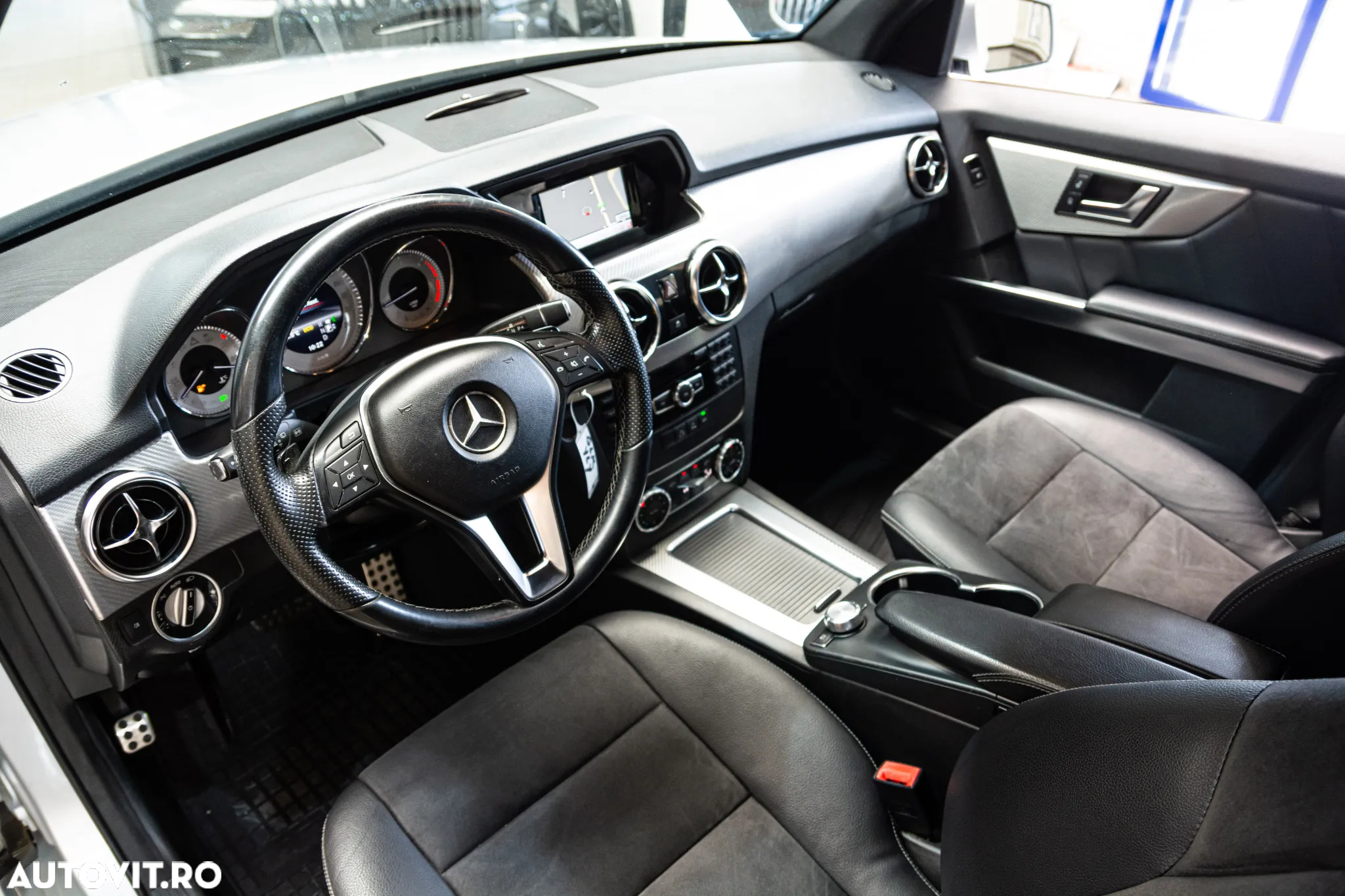 Mercedes-Benz GLK 220 CDI 4MATIC - 25